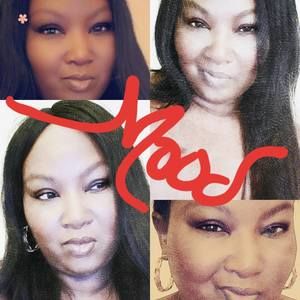 Meet your Posher, Mona